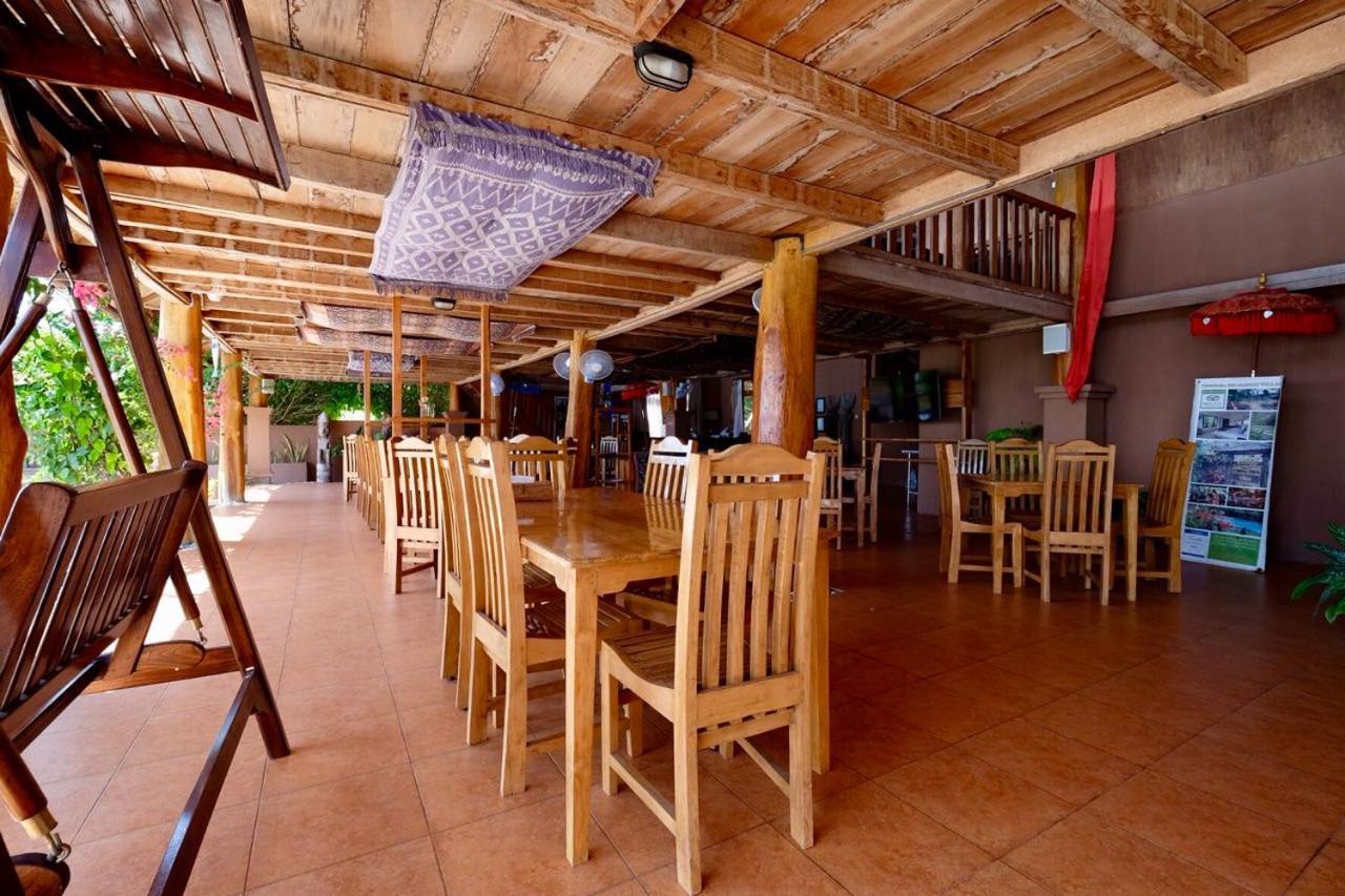 Mario Hotel And Cafe Weetebula Екстериор снимка
